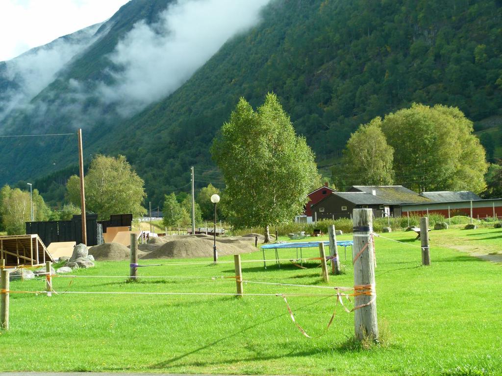 Folven Adventure Camp Ξενοδοχείο Hjelle Εξωτερικό φωτογραφία